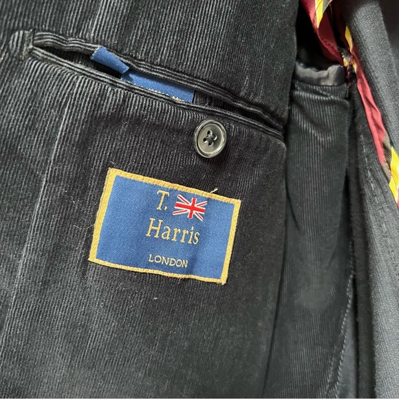 T Harris London Mens Jacket Size Large Corduroy Navy Blue with Emblem - Picture 2 of 12